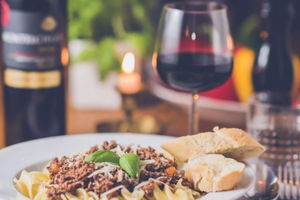 Вино й італійска паста