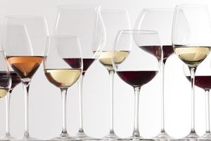 В каких бокалах подают вино?